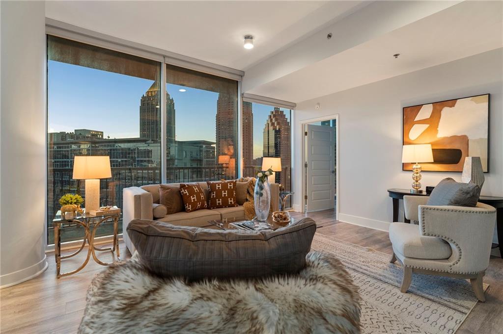 1080 Peachtree Street NE Unit 2111