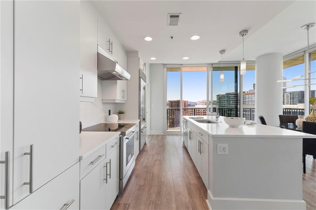 1080 Peachtree Street NE Unit 2111