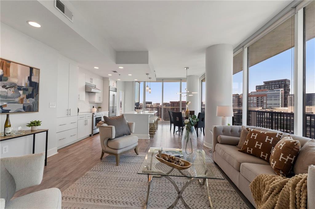 1080 Peachtree Street NE Unit 2111