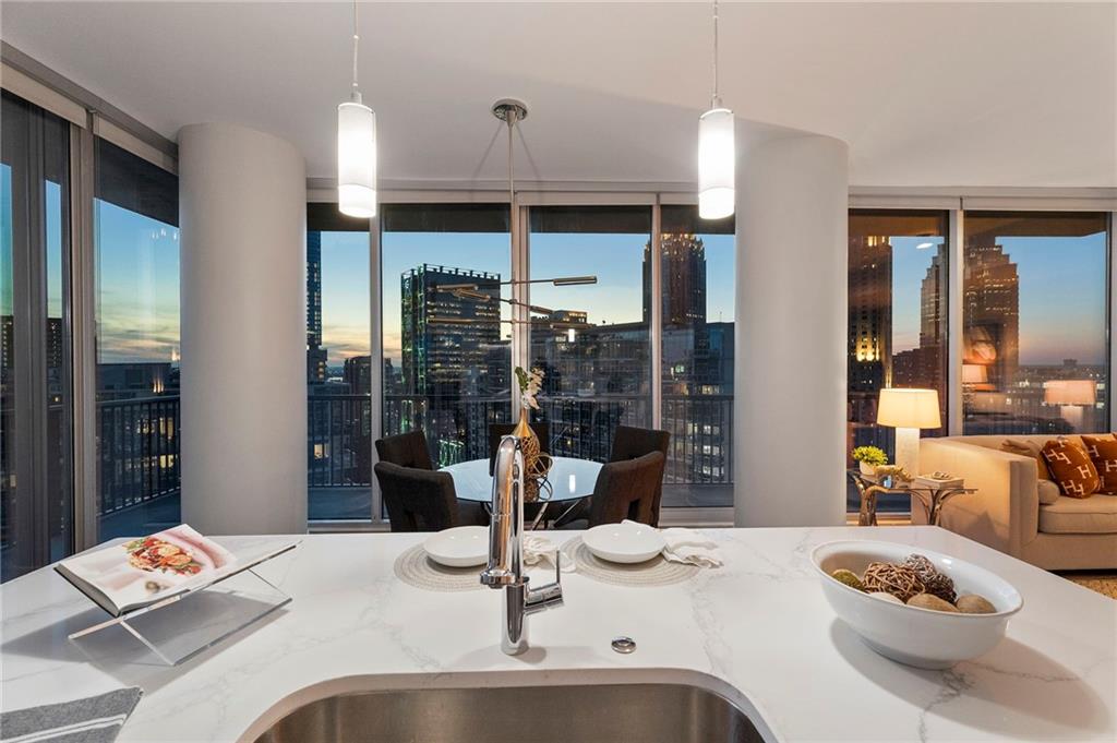 1080 Peachtree Street NE Unit 2111