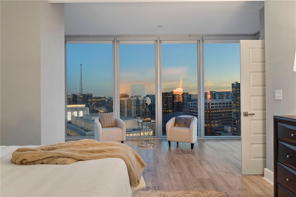 1080 Peachtree Street NE Unit 2111