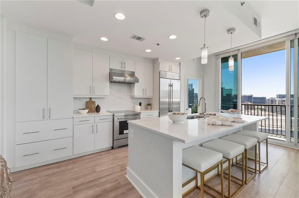 1080 Peachtree Street NE Unit 2111