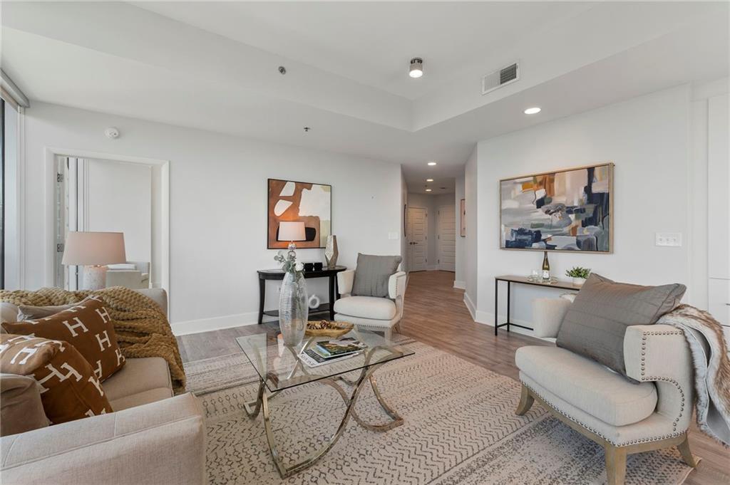 1080 Peachtree Street NE Unit 2111