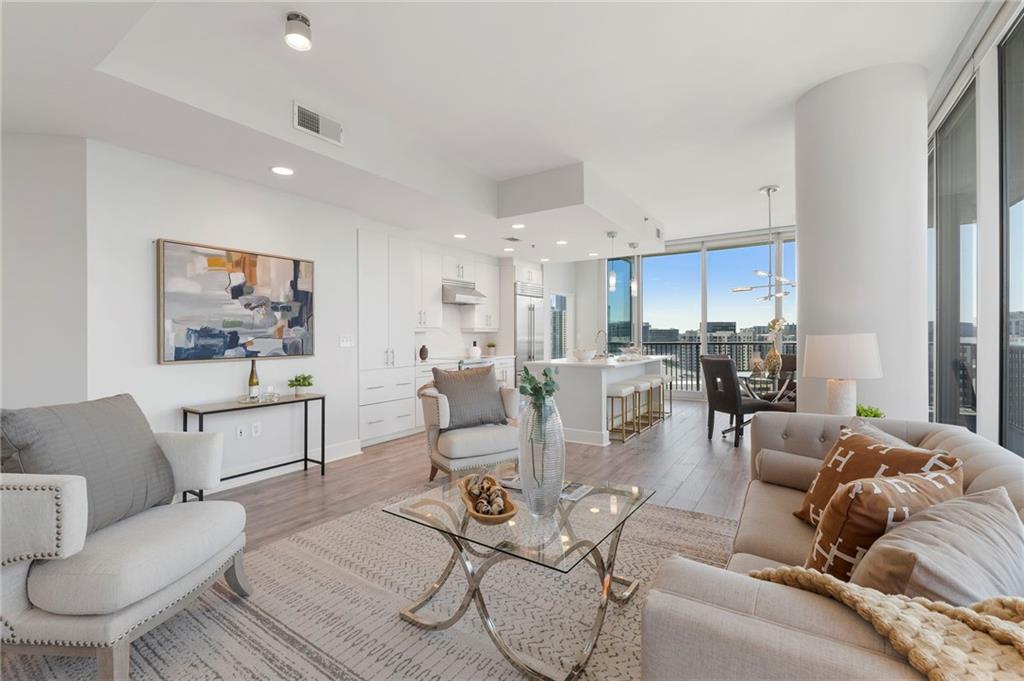 1080 Peachtree Street NE Unit 2111