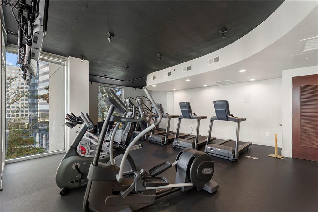 3324 Peachtree Road NE Unit 915