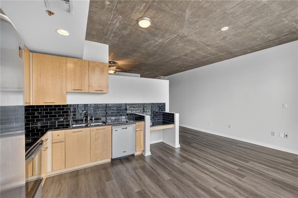 3324 Peachtree Road NE Unit 915