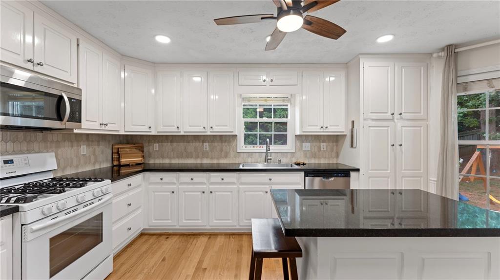 1086 Fieldstone Drive