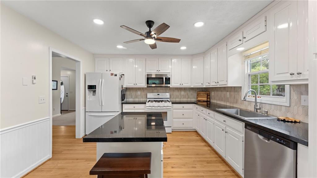 1086 Fieldstone Drive