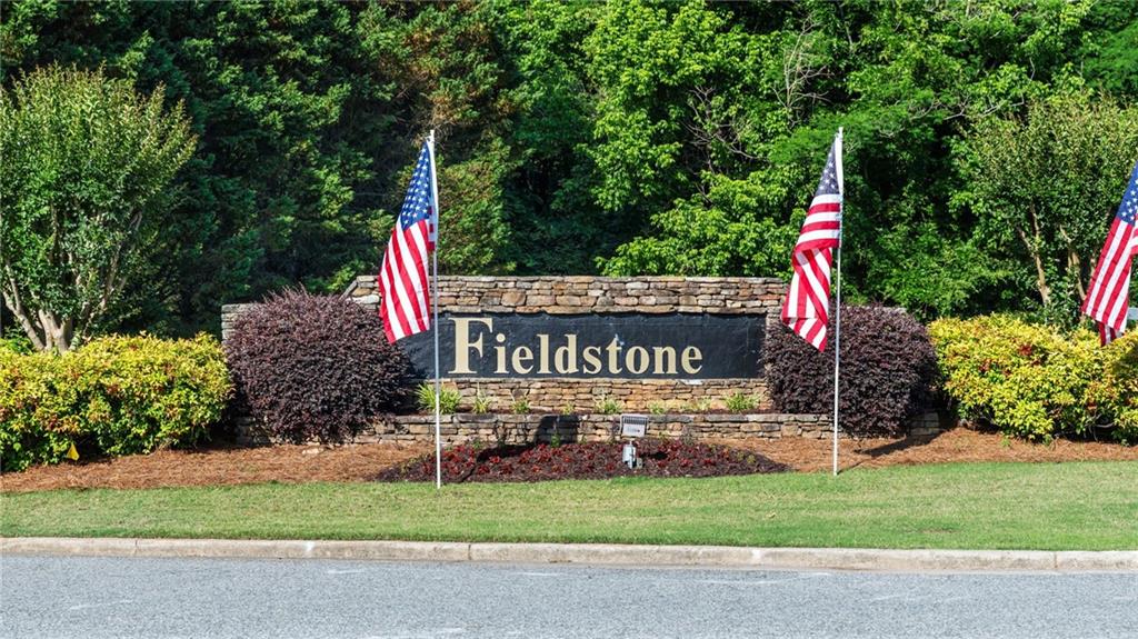 1086 Fieldstone Drive