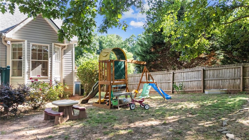 1086 Fieldstone Drive