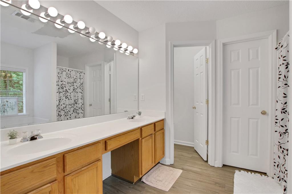 1084 Dunedin Trail
