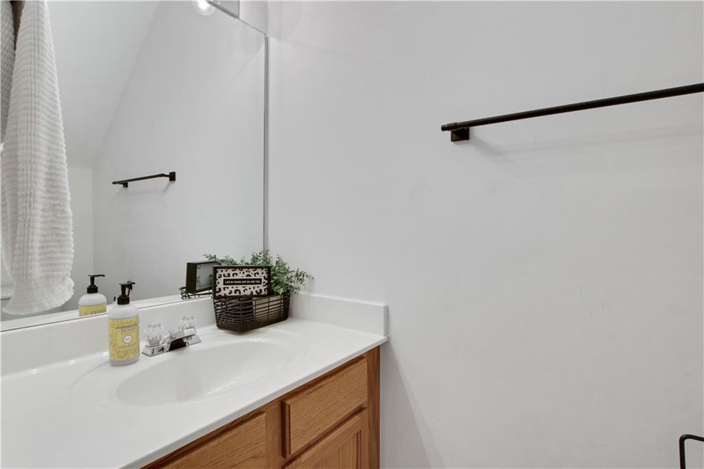 1084 Dunedin Trail