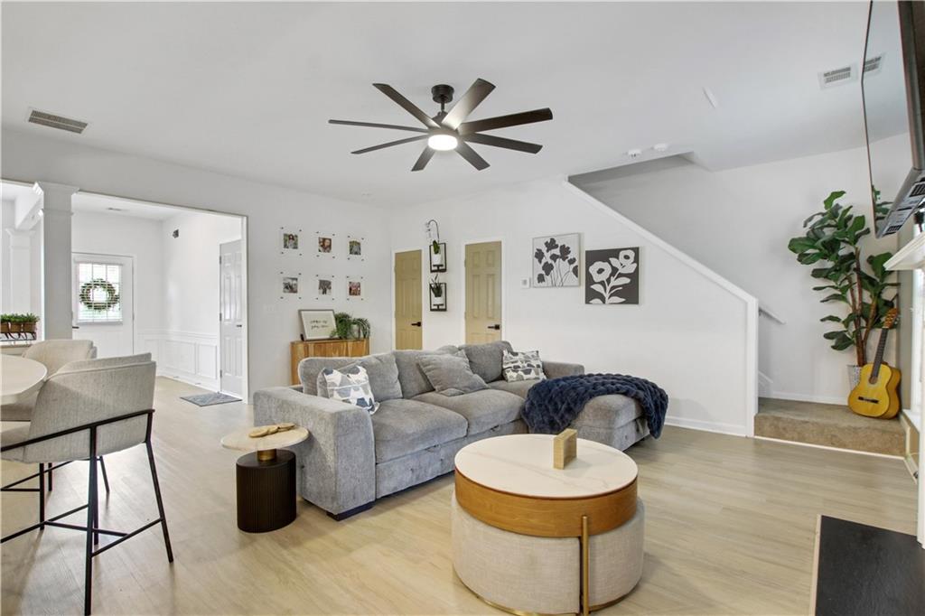 1084 Dunedin Trail