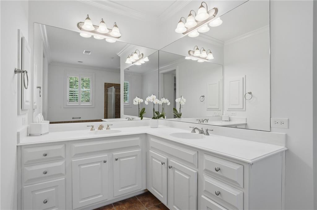 4850 Ivy Ridge Drive SE Unit 404