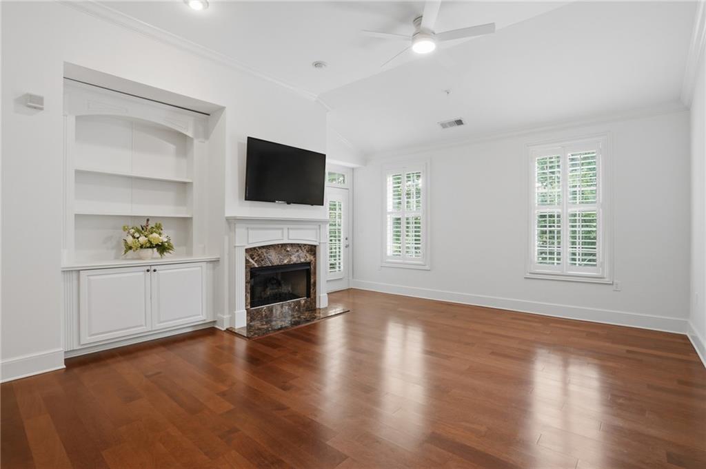 4850 Ivy Ridge Drive SE Unit 404
