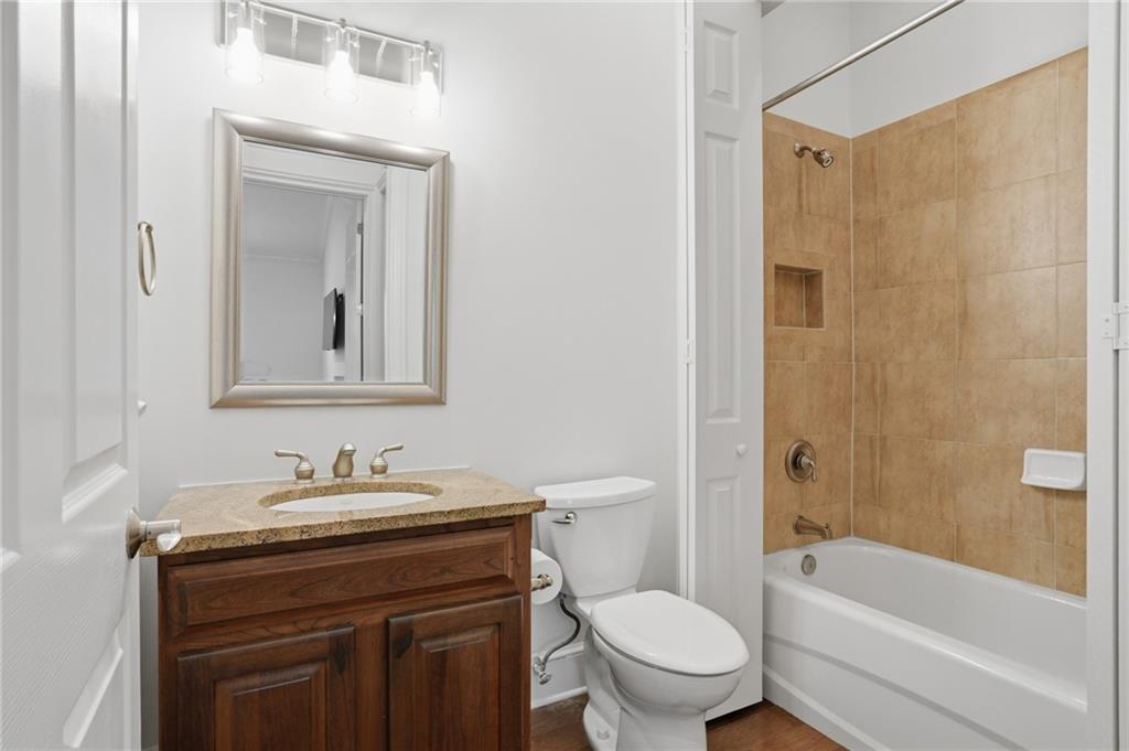 4850 Ivy Ridge Drive SE Unit 404