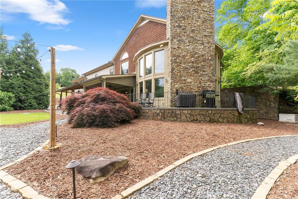 253 Happy Trails Way