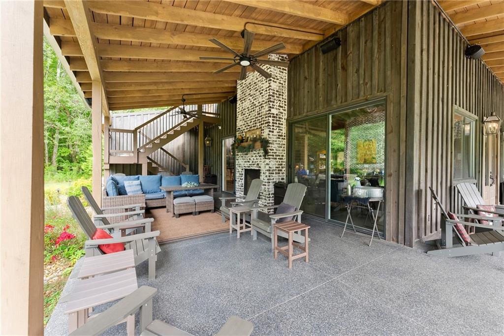 253 Happy Trails Way