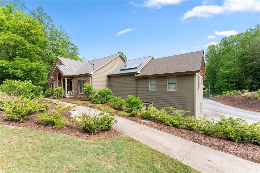 253 Happy Trails Way