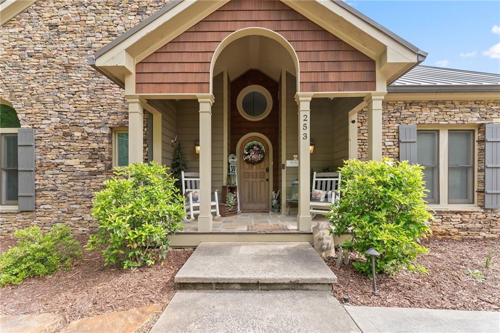 253 Happy Trails Way
