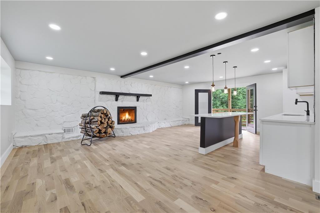 4255 Glenda Drive