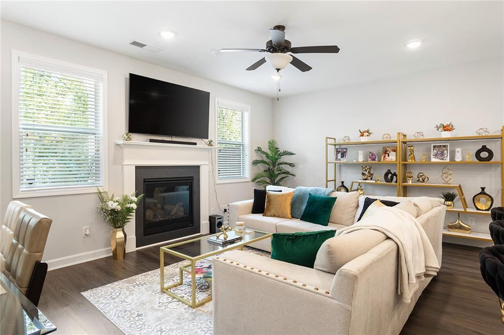 3730 Silvery Way