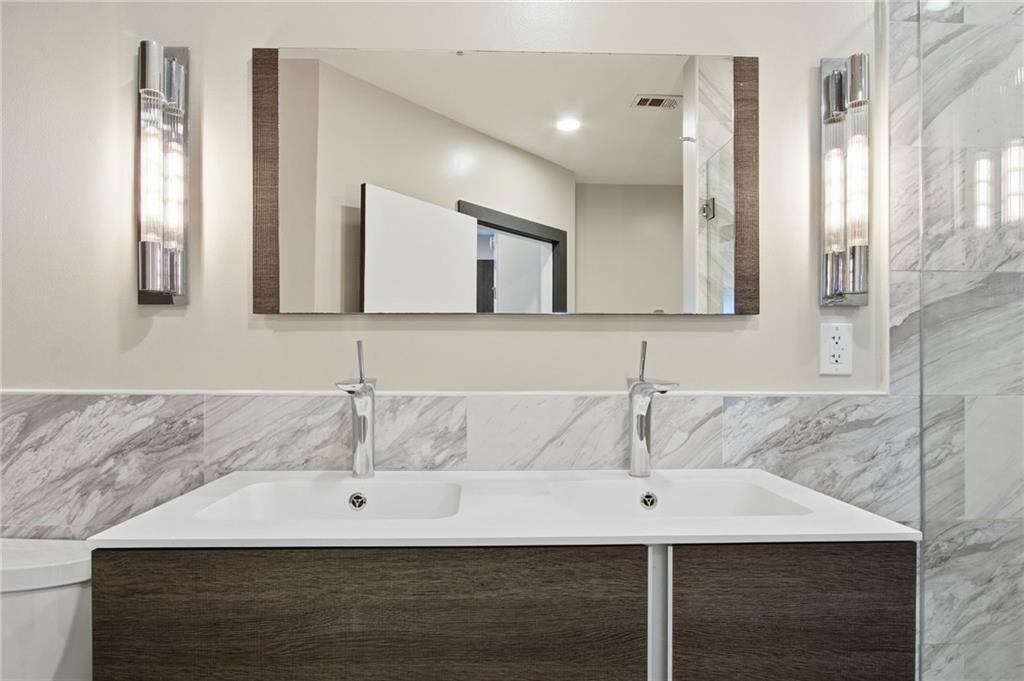 222 12th Street NE Unit 1404