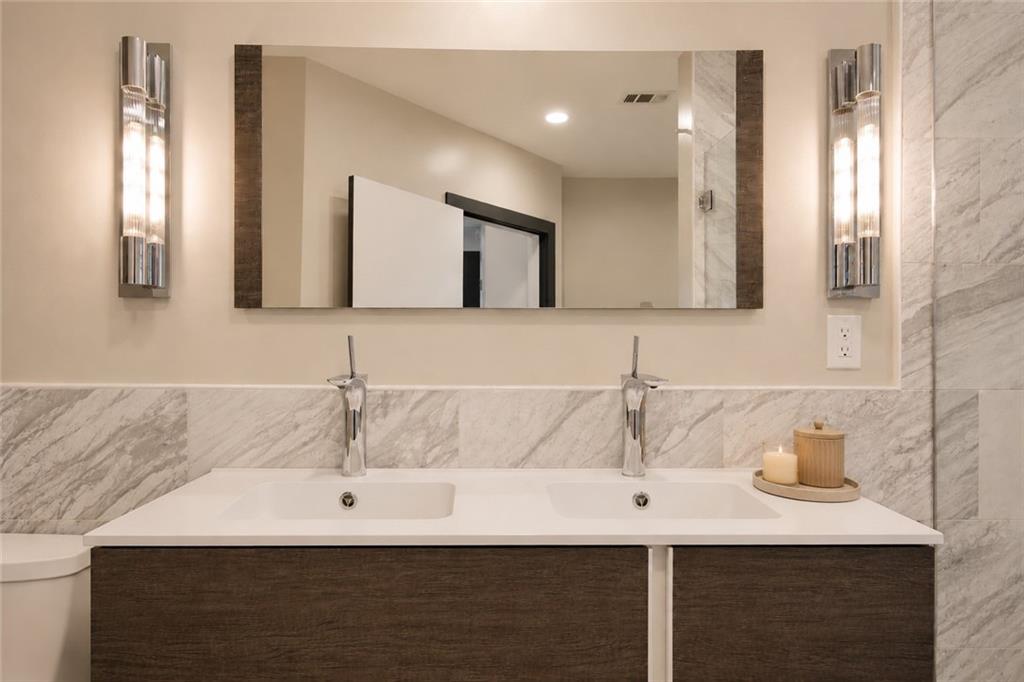222 12th Street NE Unit 1404