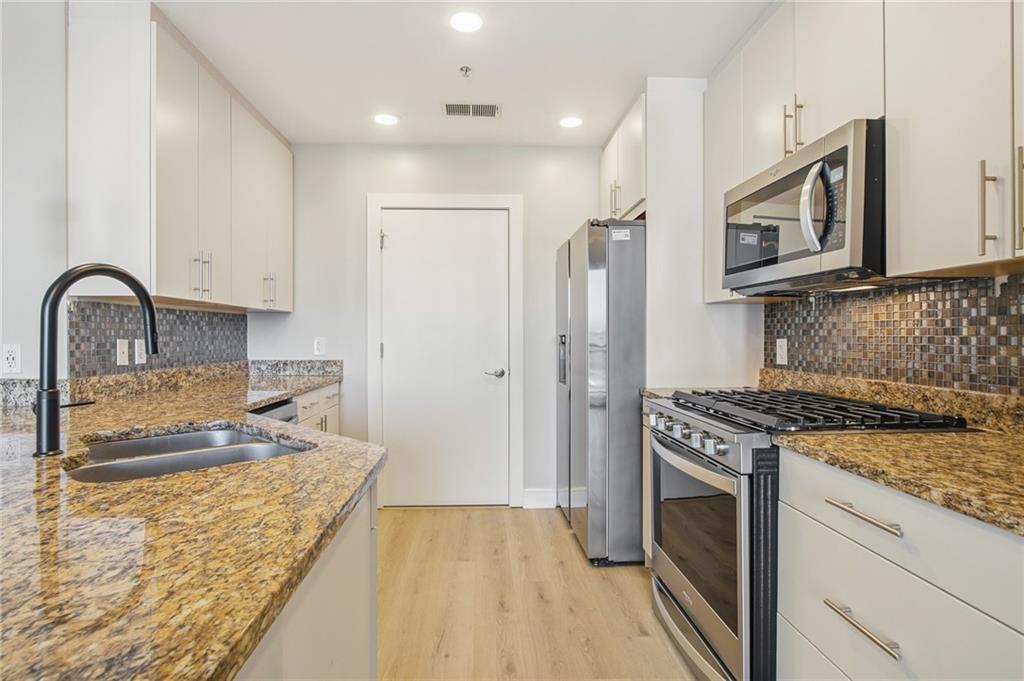 222 12th Street NE Unit 1404