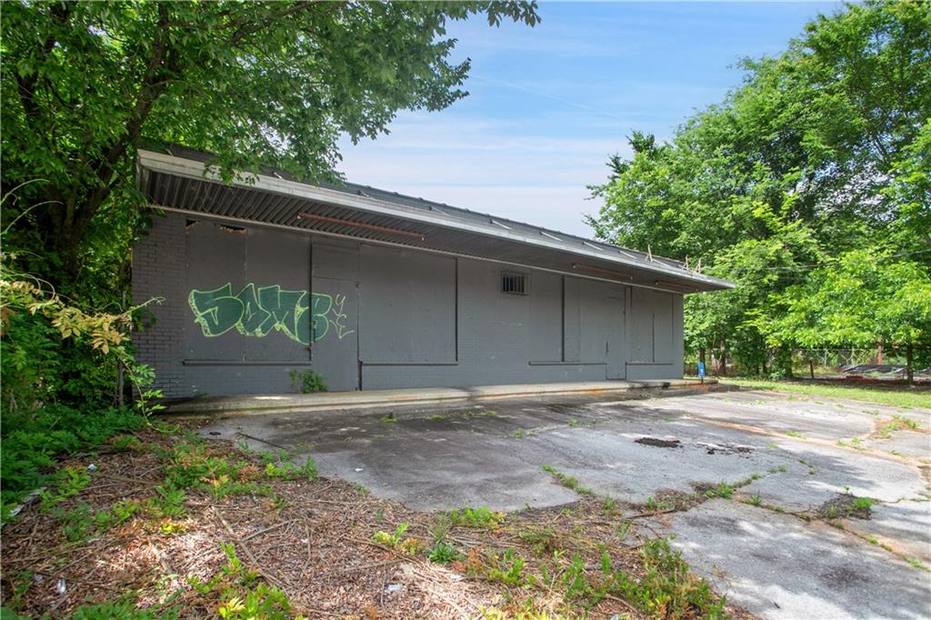 638 Dill Avenue SW