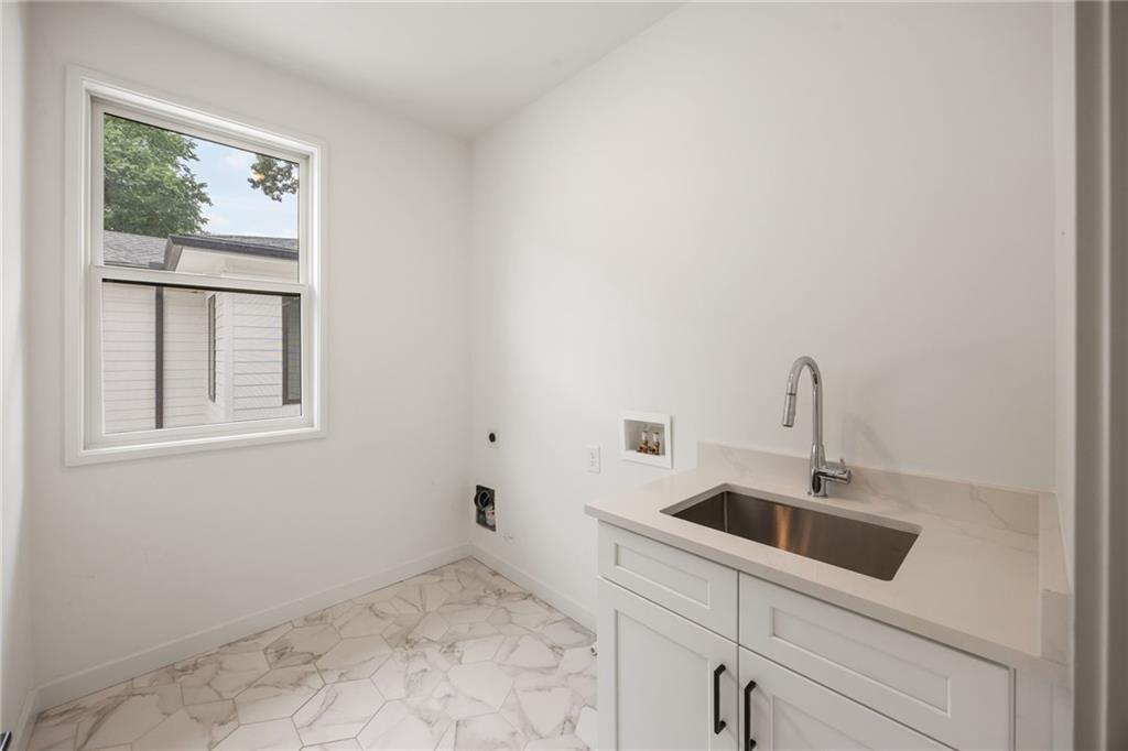 36 Walthall Street NE Unit B