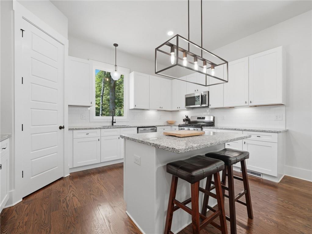 110 Old Avery Drive