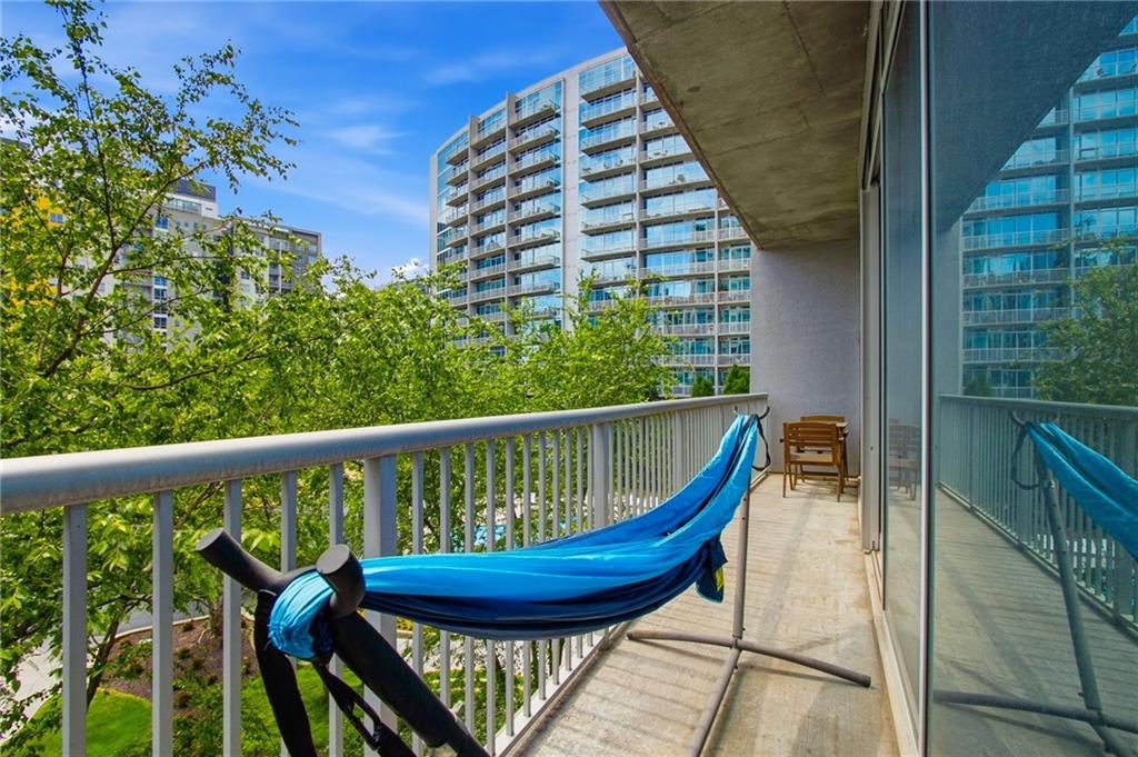 950 W Peachtree Street NW Unit 913