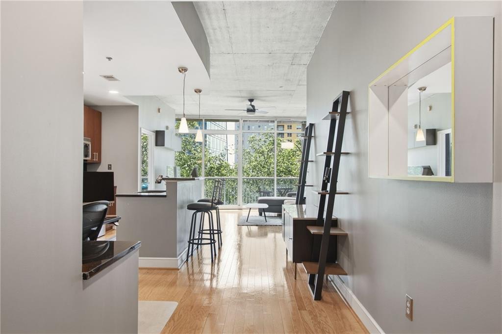 950 W Peachtree Street NW Unit 913