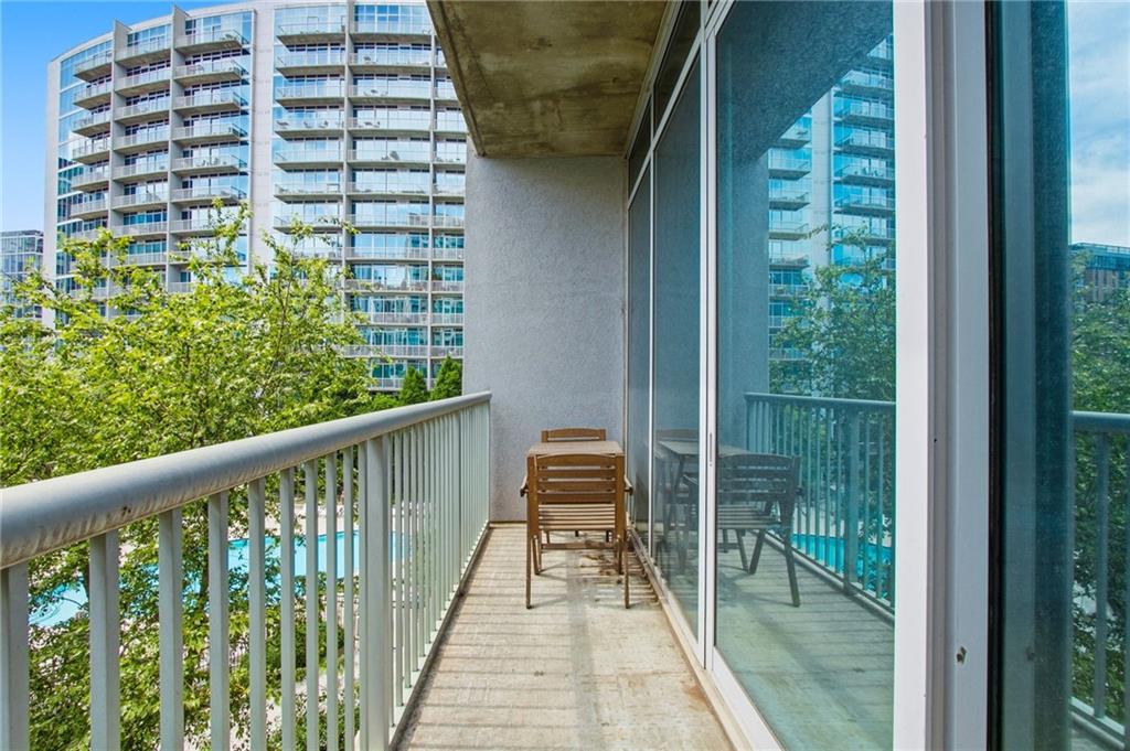 950 W Peachtree Street NW Unit 913