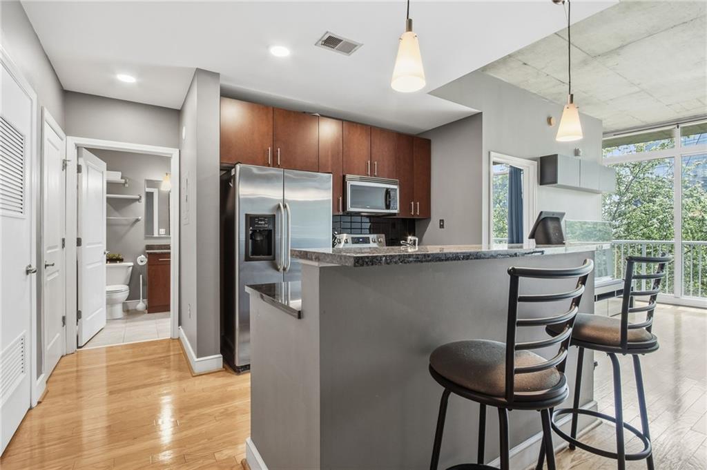950 W Peachtree Street NW Unit 913
