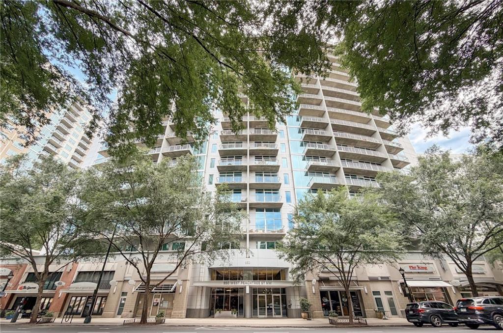 950 W Peachtree Street NW Unit 913