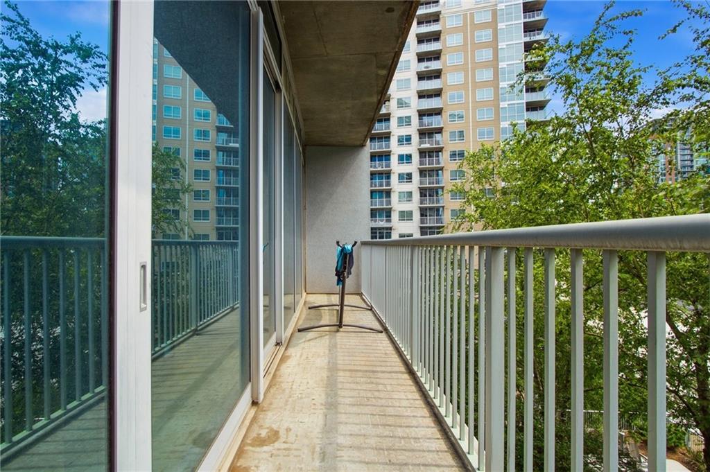 950 W Peachtree Street NW Unit 913