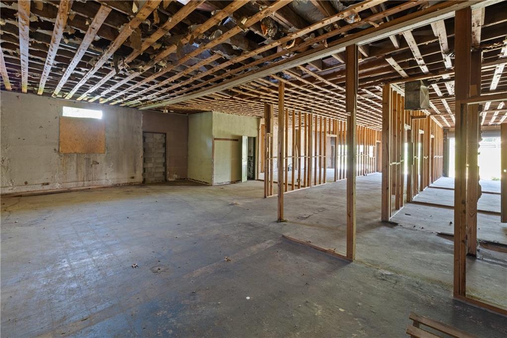 1200 Central Avenue