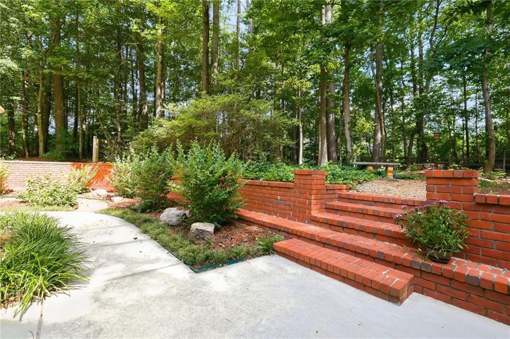 1473 Mahogany Chase NW