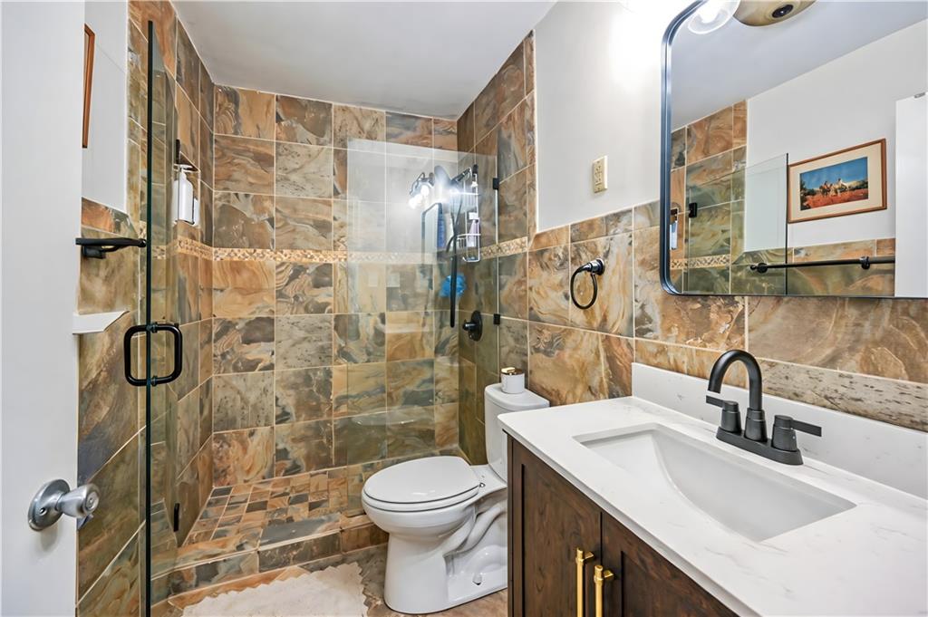 1111 Clairemont Avenue Unit L3