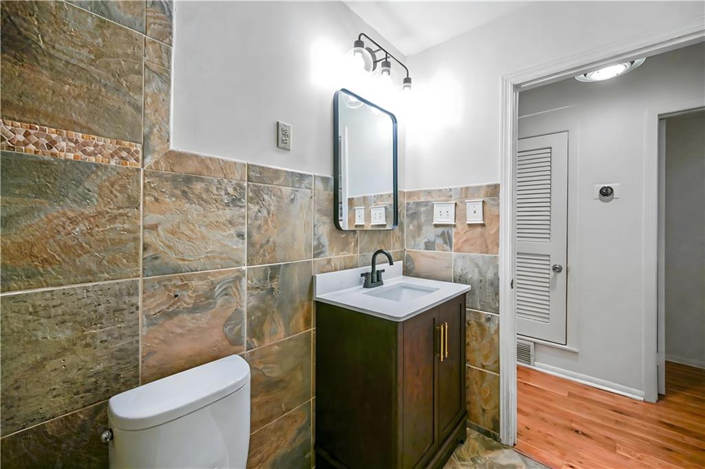 1111 Clairemont Avenue Unit L3