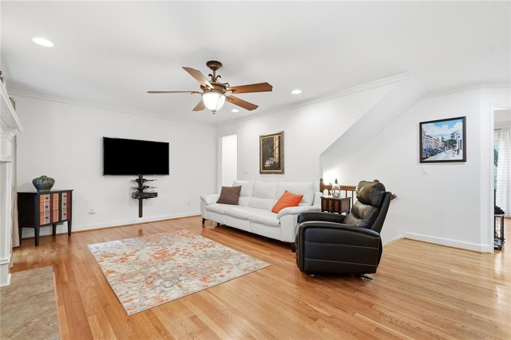 1076 Coronation Drive