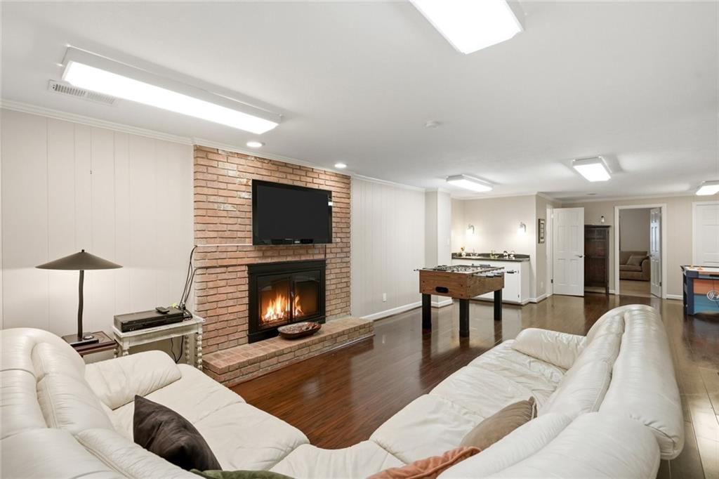 1076 Coronation Drive