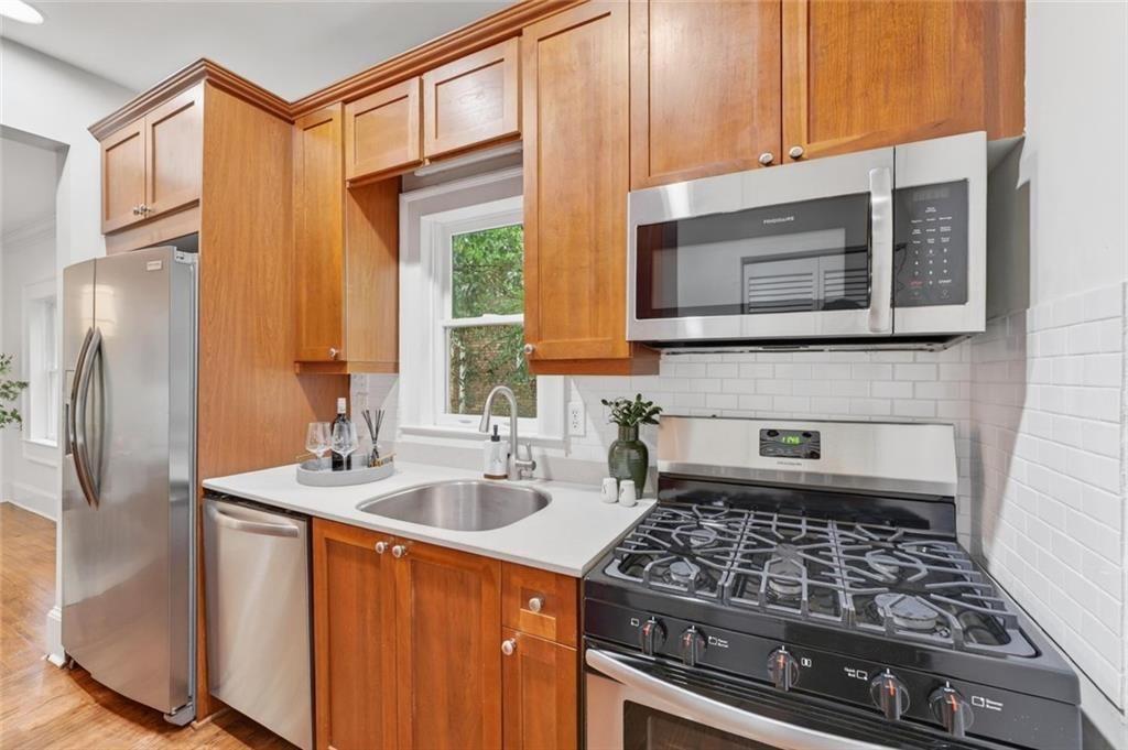 653 Bonaventure Avenue NE Unit 5