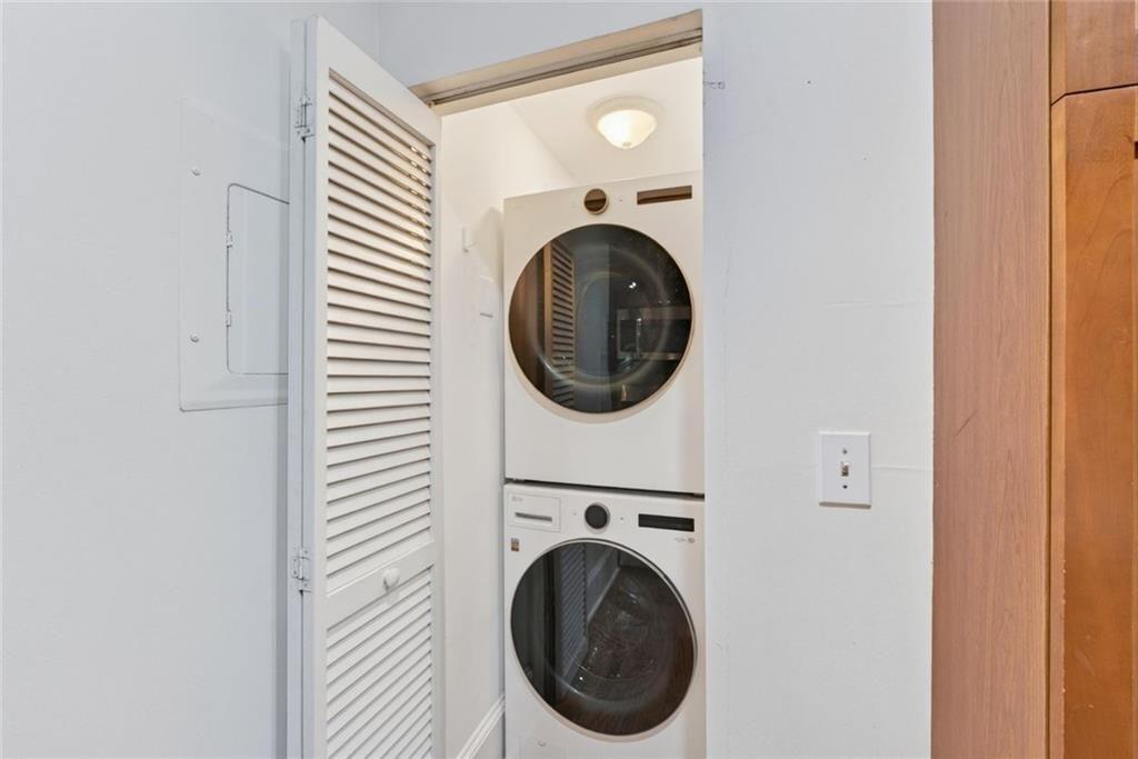 653 Bonaventure Avenue NE Unit 5