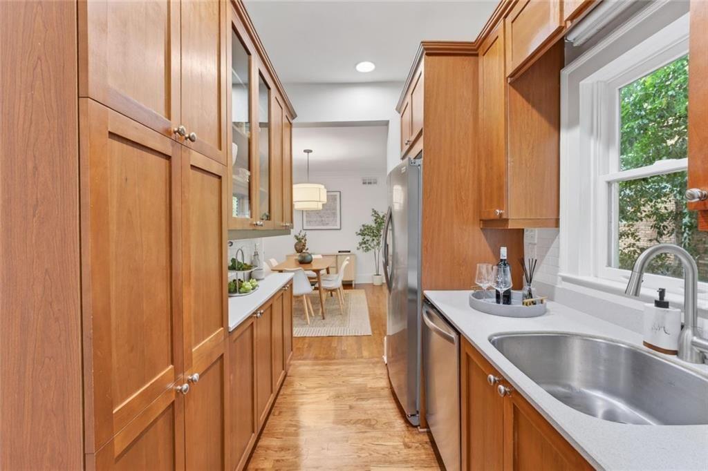 653 Bonaventure Avenue NE Unit 5
