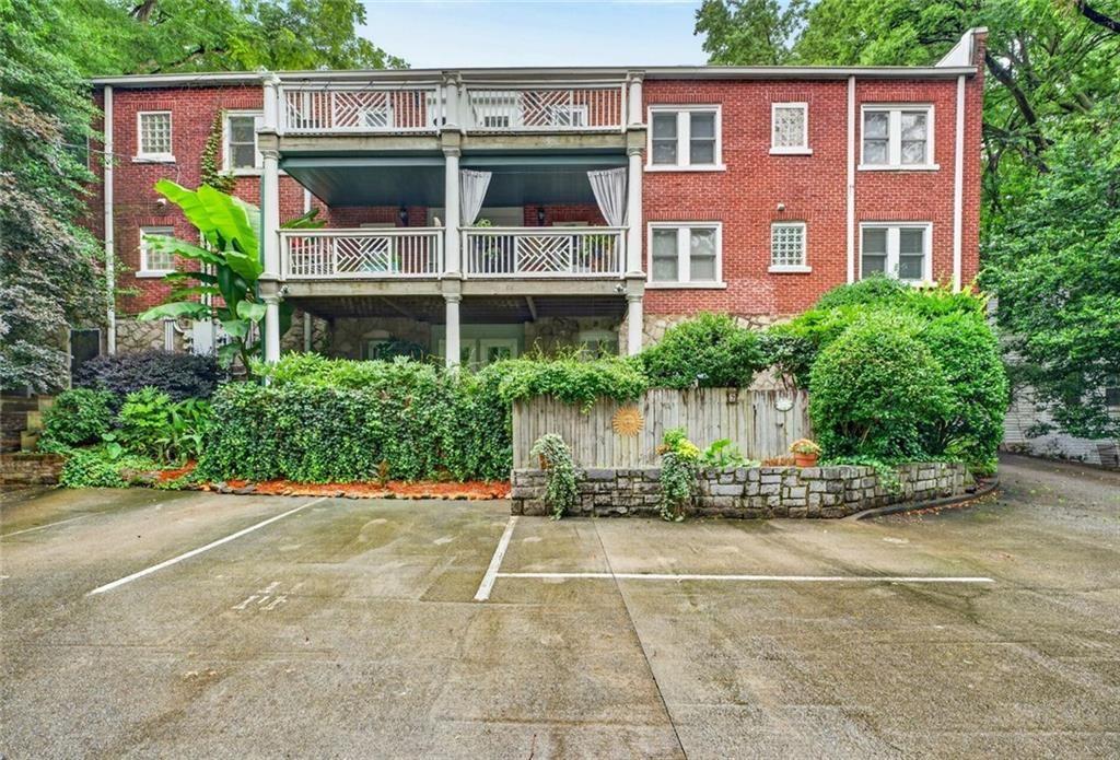 653 Bonaventure Avenue NE Unit 5