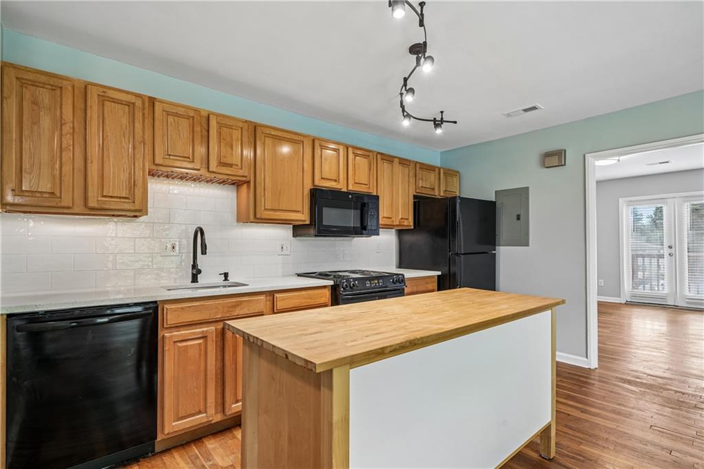 317 8th Street NE Unit 7