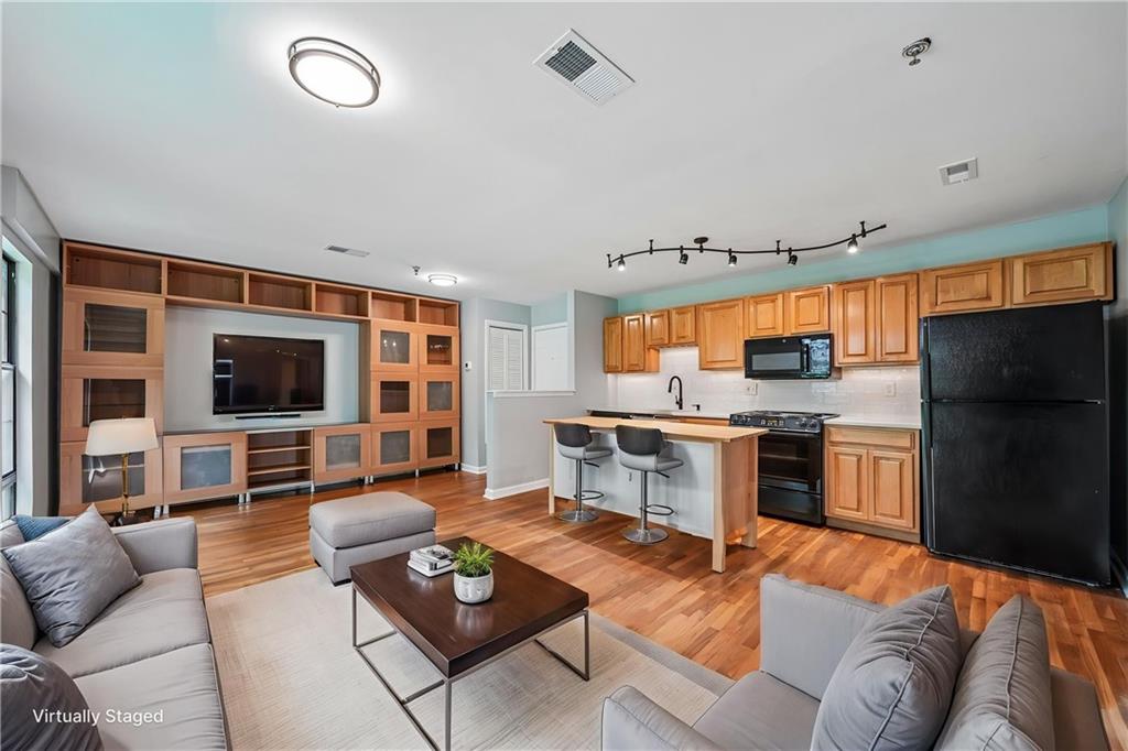317 8th Street NE Unit 7